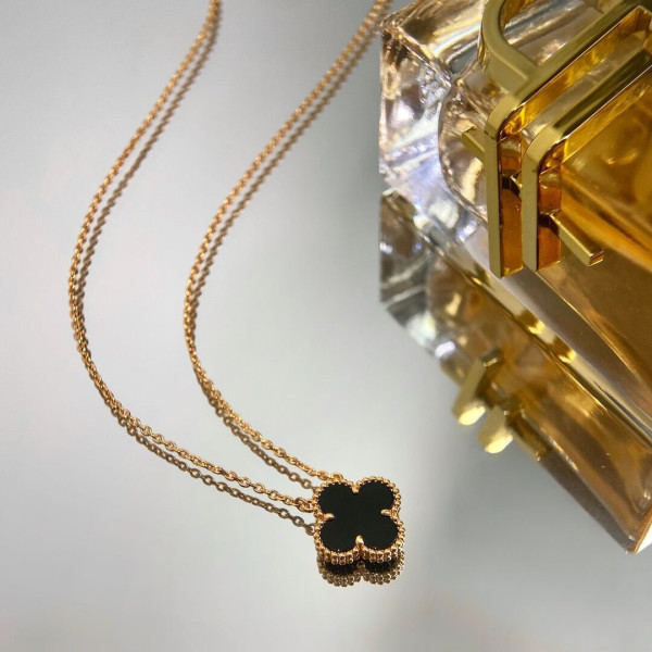 Van Cleef & Arpels Perlée NECKLACE [C1TD3-082614] CELINE CHANEL ACCESSORIES LOEWE SHOES LOUIS VUITTON DIRO YSL OTHER BRAND HANDBAGS BALENCIAGA BOTTEGA VENETA GOYARD HERMES BURBERRY VALENTINO GUCCI FENDI MIUMIU CHLOE PRADA BVLGARI SUITCASE NEW ARRIVAL 