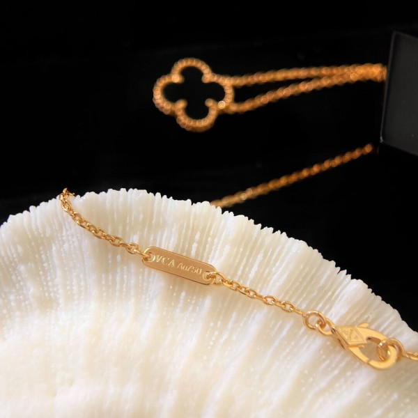 Van Cleef & Arpels Perlée NECKLACE [C1TD3-082614] CELINE CHANEL ACCESSORIES LOEWE SHOES LOUIS VUITTON DIRO YSL OTHER BRAND HANDBAGS BALENCIAGA BOTTEGA VENETA GOYARD HERMES BURBERRY VALENTINO GUCCI FENDI MIUMIU CHLOE PRADA BVLGARI SUITCASE NEW ARRIVAL 