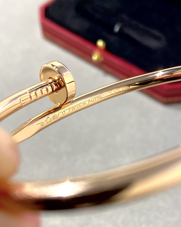 CARTIER BRACELET [C1TD3-080824] CELINE CHANEL ACCESSORIES LOEWE SHOES LOUIS VUITTON DIRO YSL OTHER BRAND HANDBAGS BALENCIAGA BOTTEGA VENETA GOYARD HERMES BURBERRY VALENTINO GUCCI FENDI MIUMIU CHLOE PRADA BVLGARI SUITCASE NEW ARRIVAL 