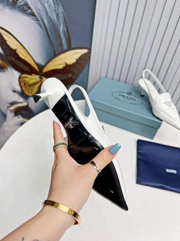 PRADA PATENT LEATHER SLINGBACKS [C1TD3-025557] CELINE CHANEL ACCESSORIES LOEWE SHOES LOUIS VUITTON DIRO YSL OTHER BRAND HANDBAGS BALENCIAGA BOTTEGA VENETA GOYARD HERMES BURBERRY VALENTINO GUCCI FENDI MIUMIU CHLOE PRADA BVLGARI SUITCASE NEW ARRIVAL 