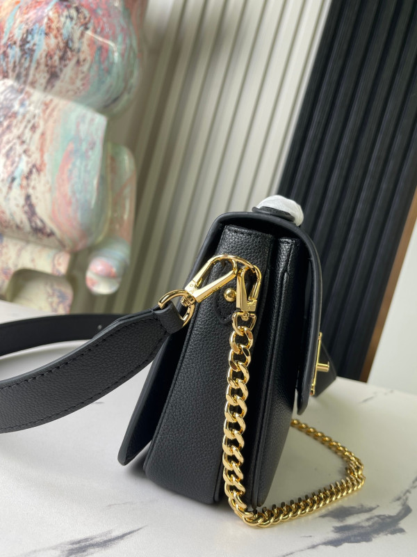 LOUIS VUITTON OXFORD [M22735-1] CELINE CHANEL ACCESSORIES LOEWE SHOES LOUIS VUITTON DIRO YSL OTHER BRAND HANDBAGS BALENCIAGA BOTTEGA VENETA GOYARD HERMES BURBERRY VALENTINO GUCCI FENDI MIUMIU CHLOE PRADA BVLGARI SUITCASE NEW ARRIVAL 