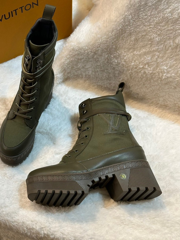 LOUIS VUITTON BOOTS [C1MID-092614] CELINE CHANEL ACCESSORIES LOEWE SHOES LOUIS VUITTON DIRO YSL OTHER BRAND HANDBAGS BALENCIAGA BOTTEGA VENETA GOYARD HERMES BURBERRY VALENTINO GUCCI FENDI MIUMIU CHLOE PRADA BVLGARI SUITCASE NEW ARRIVAL 