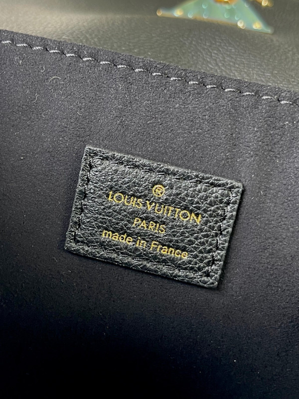 (image for) LOUIS VUITTON OXFORD