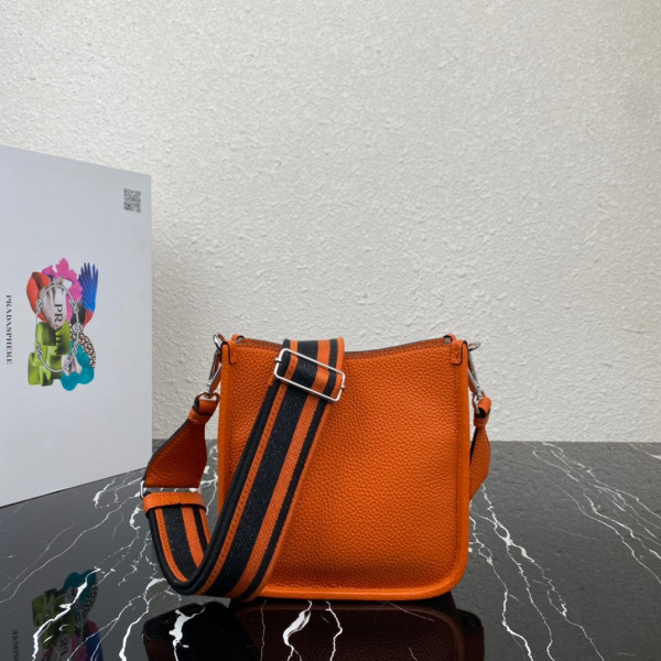 PRADA Leather mini shoulder bag [1bh191-7] CELINE CHANEL ACCESSORIES LOEWE SHOES LOUIS VUITTON DIRO YSL OTHER BRAND HANDBAGS BALENCIAGA BOTTEGA VENETA GOYARD HERMES BURBERRY VALENTINO GUCCI FENDI MIUMIU CHLOE PRADA BVLGARI SUITCASE NEW ARRIVAL 