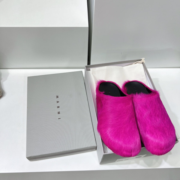MARNI FUCHSIA LONG-HAIR CALFSKIN FUSSBETT SABOT [C1MI7-024720] CELINE CHANEL ACCESSORIES LOEWE SHOES LOUIS VUITTON DIRO YSL OTHER BRAND HANDBAGS BALENCIAGA BOTTEGA VENETA GOYARD HERMES BURBERRY VALENTINO GUCCI FENDI MIUMIU CHLOE PRADA BVLGARI SUITCASE NEW ARRIVAL 
