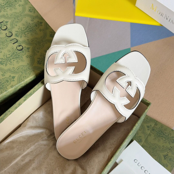GUCCI slide sandal [C1MI6-084830] CELINE CHANEL ACCESSORIES LOEWE SHOES LOUIS VUITTON DIRO YSL OTHER BRAND HANDBAGS BALENCIAGA BOTTEGA VENETA GOYARD HERMES BURBERRY VALENTINO GUCCI FENDI MIUMIU CHLOE PRADA BVLGARI SUITCASE NEW ARRIVAL 