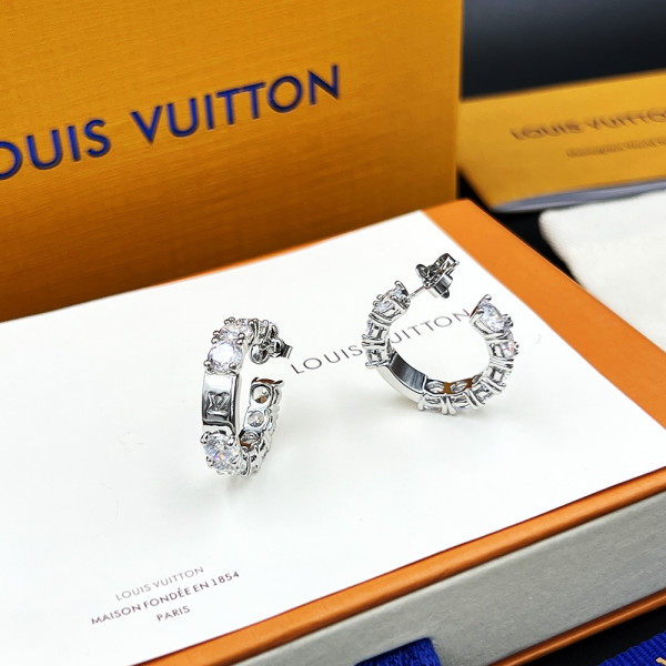 LOUIS VUITTON EARRINGS [C1MI6-033632] CELINE CHANEL ACCESSORIES LOEWE SHOES LOUIS VUITTON DIRO YSL OTHER BRAND HANDBAGS BALENCIAGA BOTTEGA VENETA GOYARD HERMES BURBERRY VALENTINO GUCCI FENDI MIUMIU CHLOE PRADA BVLGARI SUITCASE NEW ARRIVAL 