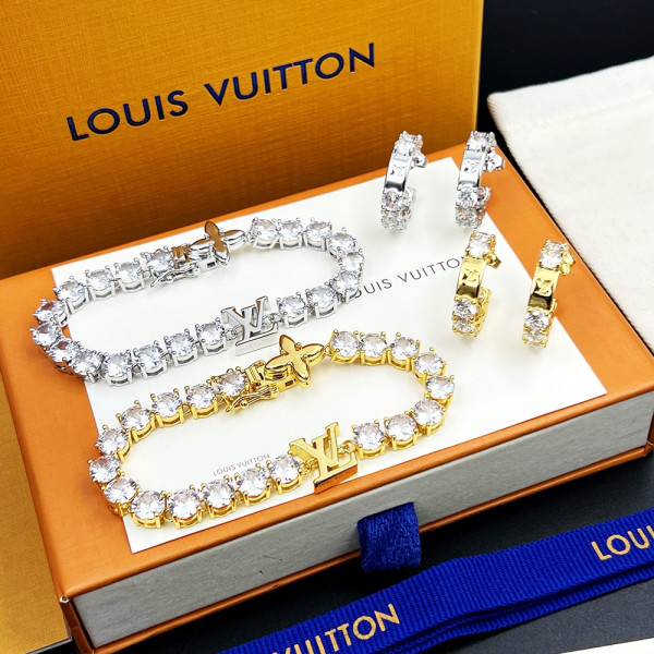 LOUIS VUITTON EARRINGS [C1MI6-033632] CELINE CHANEL ACCESSORIES LOEWE SHOES LOUIS VUITTON DIRO YSL OTHER BRAND HANDBAGS BALENCIAGA BOTTEGA VENETA GOYARD HERMES BURBERRY VALENTINO GUCCI FENDI MIUMIU CHLOE PRADA BVLGARI SUITCASE NEW ARRIVAL 