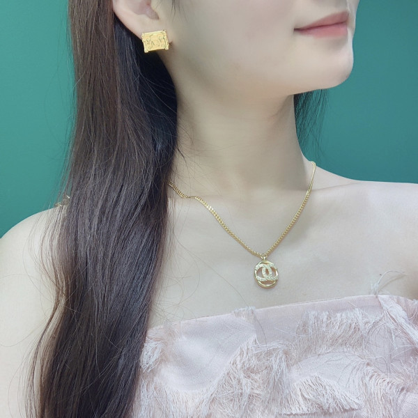 LOUIS VUITTON EARRINGS [C1MI6-031727] CELINE CHANEL ACCESSORIES LOEWE SHOES LOUIS VUITTON DIRO YSL OTHER BRAND HANDBAGS BALENCIAGA BOTTEGA VENETA GOYARD HERMES BURBERRY VALENTINO GUCCI FENDI MIUMIU CHLOE PRADA BVLGARI SUITCASE NEW ARRIVAL 