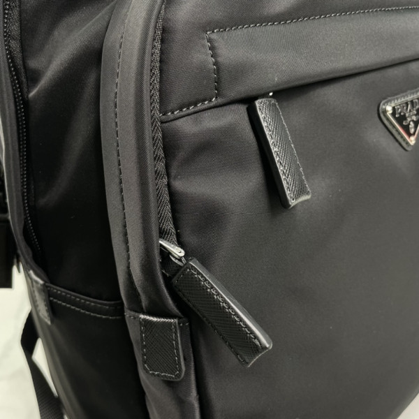 PRADA Re-Nylon backpack [C1MI4-082253] CELINE CHANEL ACCESSORIES LOEWE SHOES LOUIS VUITTON DIRO YSL OTHER BRAND HANDBAGS BALENCIAGA BOTTEGA VENETA GOYARD HERMES BURBERRY VALENTINO GUCCI FENDI MIUMIU CHLOE PRADA BVLGARI SUITCASE NEW ARRIVAL 
