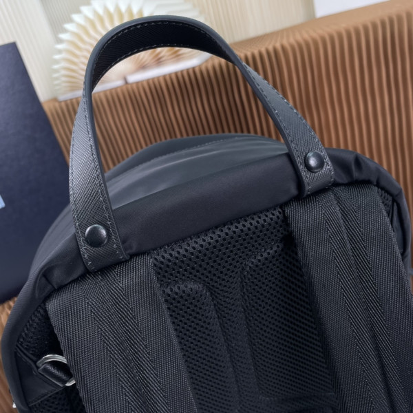 PRADA Re-Nylon backpack [C1MI4-081234] CELINE CHANEL ACCESSORIES LOEWE SHOES LOUIS VUITTON DIRO YSL OTHER BRAND HANDBAGS BALENCIAGA BOTTEGA VENETA GOYARD HERMES BURBERRY VALENTINO GUCCI FENDI MIUMIU CHLOE PRADA BVLGARI SUITCASE NEW ARRIVAL 