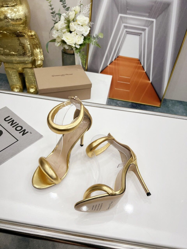 gianvito rossi sandals [G61635.15RIC.NPSMEKO] CELINE CHANEL ACCESSORIES LOEWE SHOES LOUIS VUITTON DIRO YSL OTHER BRAND HANDBAGS BALENCIAGA BOTTEGA VENETA GOYARD HERMES BURBERRY VALENTINO GUCCI FENDI MIUMIU CHLOE PRADA BVLGARI SUITCASE NEW ARRIVAL 