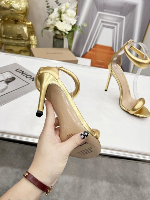 gianvito rossi sandals [G61635.15RIC.NPSMEKO] CELINE CHANEL ACCESSORIES LOEWE SHOES LOUIS VUITTON DIRO YSL OTHER BRAND HANDBAGS BALENCIAGA BOTTEGA VENETA GOYARD HERMES BURBERRY VALENTINO GUCCI FENDI MIUMIU CHLOE PRADA BVLGARI SUITCASE NEW ARRIVAL 