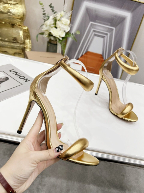 gianvito rossi sandals [G61635.15RIC.NPSMEKO] CELINE CHANEL ACCESSORIES LOEWE SHOES LOUIS VUITTON DIRO YSL OTHER BRAND HANDBAGS BALENCIAGA BOTTEGA VENETA GOYARD HERMES BURBERRY VALENTINO GUCCI FENDI MIUMIU CHLOE PRADA BVLGARI SUITCASE NEW ARRIVAL 