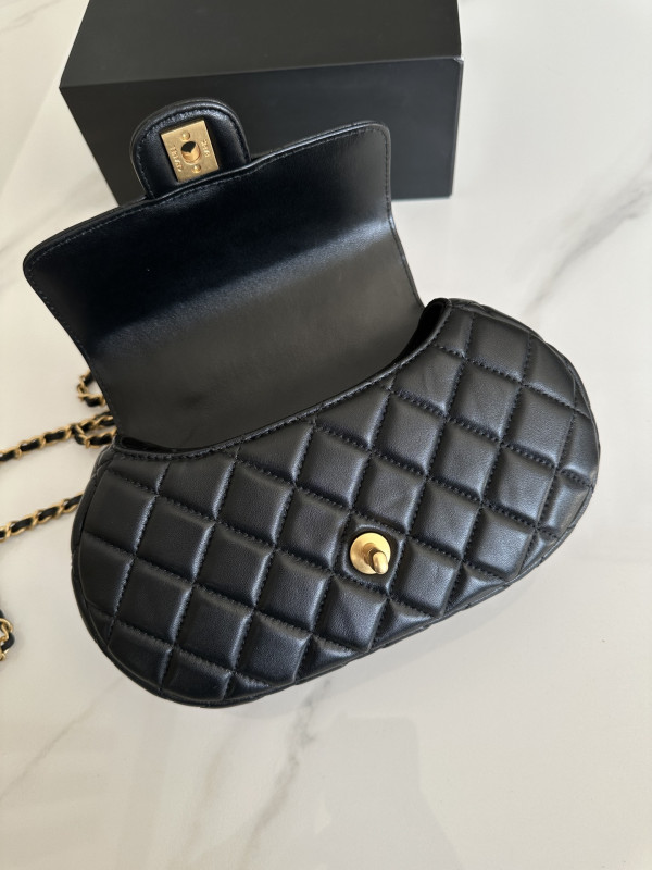 CL FLAP BAG WITH TOP HANDLE [AS4569] CELINE CHANEL ACCESSORIES LOEWE SHOES LOUIS VUITTON DIRO YSL OTHER BRAND HANDBAGS BALENCIAGA BOTTEGA VENETA GOYARD HERMES BURBERRY VALENTINO GUCCI FENDI MIUMIU CHLOE PRADA BVLGARI SUITCASE NEW ARRIVAL 