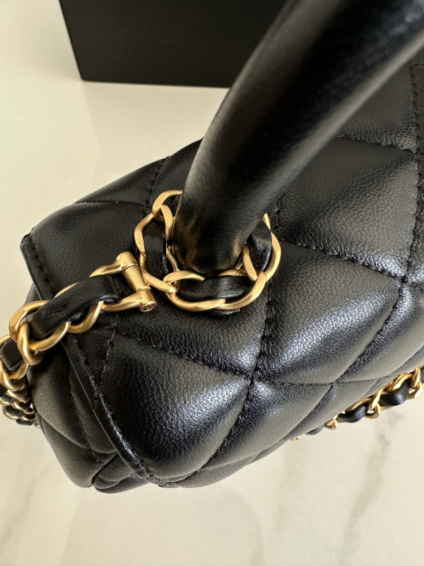 CL SMALL FLAP BAG WITH TOP HANDLE [AS4573] CELINE CHANEL ACCESSORIES LOEWE SHOES LOUIS VUITTON DIRO YSL OTHER BRAND HANDBAGS BALENCIAGA BOTTEGA VENETA GOYARD HERMES BURBERRY VALENTINO GUCCI FENDI MIUMIU CHLOE PRADA BVLGARI SUITCASE NEW ARRIVAL 