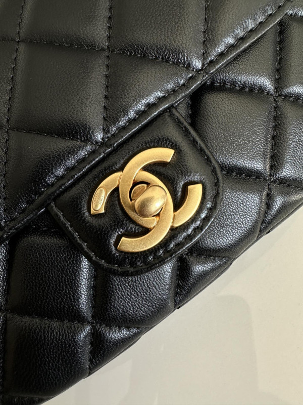 CL SMALL FLAP BAG WITH TOP HANDLE [AS4573] CELINE CHANEL ACCESSORIES LOEWE SHOES LOUIS VUITTON DIRO YSL OTHER BRAND HANDBAGS BALENCIAGA BOTTEGA VENETA GOYARD HERMES BURBERRY VALENTINO GUCCI FENDI MIUMIU CHLOE PRADA BVLGARI SUITCASE NEW ARRIVAL 