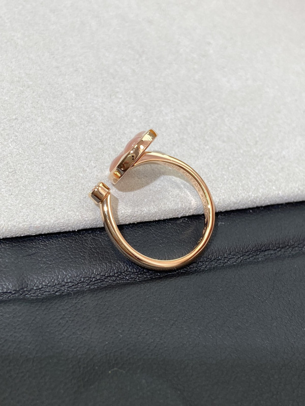 (image for) LOUIS VUITTON EARRINGS