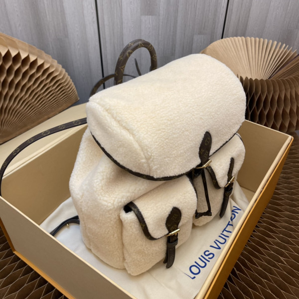(image for) LOUIS VUITTON SKI BACKPACK