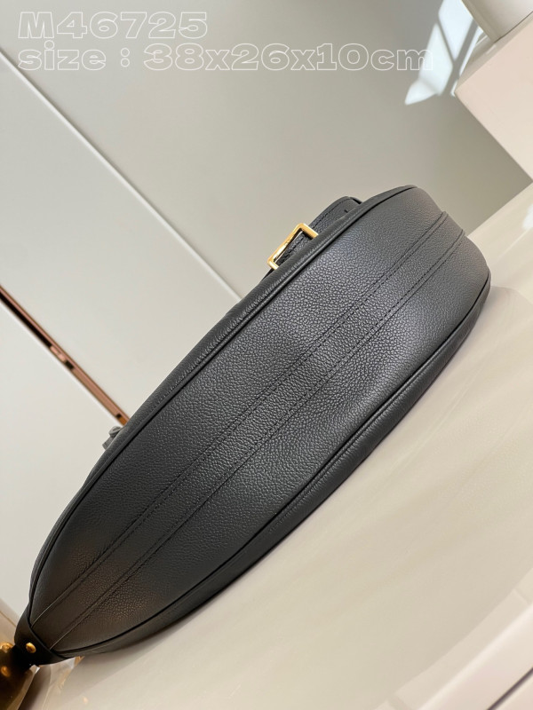 (image for) LOUIS VUITTON LOOP HOBO