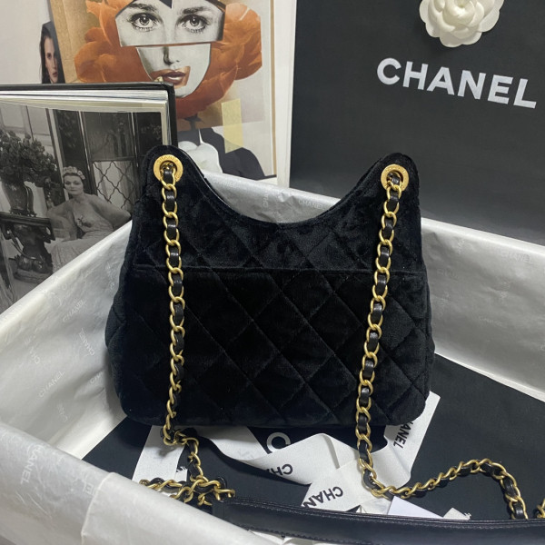 (image for) CL SMALL HOBO HANDBAG