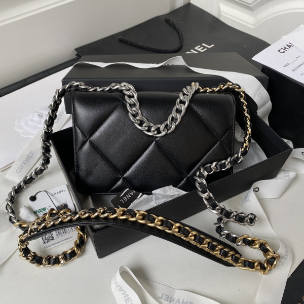 (image for) CL 19 WALLET ON CHAIN