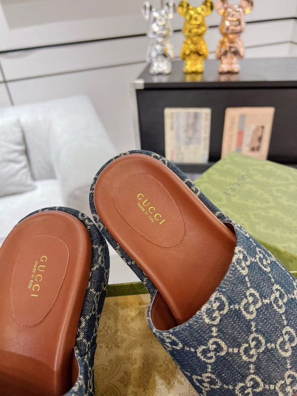 GUCCI PLATFORM SLIDE (image for) GUCCI PLATFORM SLIDE