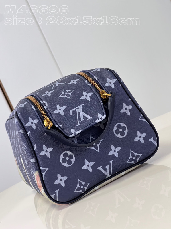 LOUIS VUITTON DOPP KIT TOILET POUCH [C1MCL-081650] CELINE CHANEL ACCESSORIES LOEWE SHOES LOUIS VUITTON DIRO YSL OTHER BRAND HANDBAGS BALENCIAGA BOTTEGA VENETA GOYARD HERMES BURBERRY VALENTINO GUCCI FENDI MIUMIU CHLOE PRADA BVLGARI SUITCASE NEW ARRIVAL 