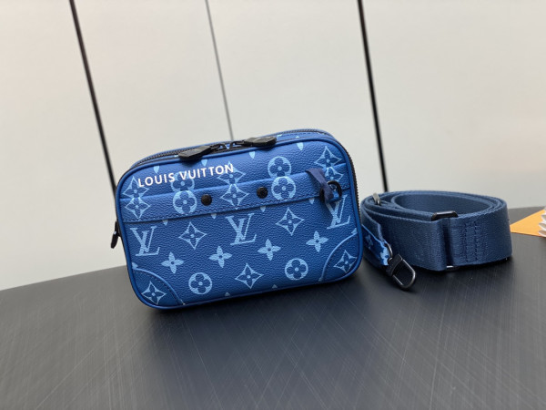 LOUIS VUITTON Nano Alpha [M82801] CELINE CHANEL ACCESSORIES LOEWE SHOES LOUIS VUITTON DIRO YSL OTHER BRAND HANDBAGS BALENCIAGA BOTTEGA VENETA GOYARD HERMES BURBERRY VALENTINO GUCCI FENDI MIUMIU CHLOE PRADA BVLGARI SUITCASE NEW ARRIVAL 