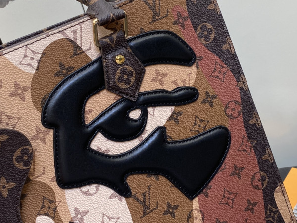 LOUIS VUITTON Sac Plat NV [M46679] CELINE CHANEL ACCESSORIES LOEWE SHOES LOUIS VUITTON DIRO YSL OTHER BRAND HANDBAGS BALENCIAGA BOTTEGA VENETA GOYARD HERMES BURBERRY VALENTINO GUCCI FENDI MIUMIU CHLOE PRADA BVLGARI SUITCASE NEW ARRIVAL 