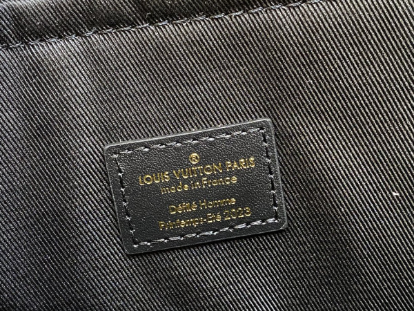 LOUIS VUITTON Sac Plat NV [M46679] CELINE CHANEL ACCESSORIES LOEWE SHOES LOUIS VUITTON DIRO YSL OTHER BRAND HANDBAGS BALENCIAGA BOTTEGA VENETA GOYARD HERMES BURBERRY VALENTINO GUCCI FENDI MIUMIU CHLOE PRADA BVLGARI SUITCASE NEW ARRIVAL 