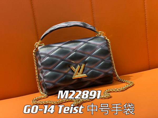 LOUIS VUITTON GO-14 MM [M23569] CELINE CHANEL ACCESSORIES LOEWE SHOES LOUIS VUITTON DIRO YSL OTHER BRAND HANDBAGS BALENCIAGA BOTTEGA VENETA GOYARD HERMES BURBERRY VALENTINO GUCCI FENDI MIUMIU CHLOE PRADA BVLGARI SUITCASE NEW ARRIVAL 