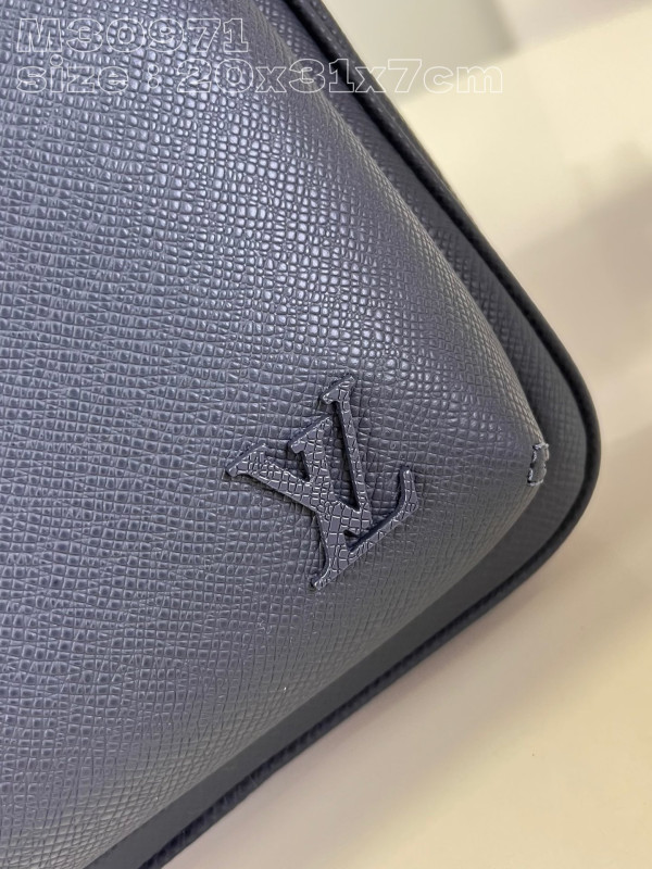 LOUIS VUITTON Avenue Slingbag NM [M30971] CELINE CHANEL ACCESSORIES LOEWE SHOES LOUIS VUITTON DIRO YSL OTHER BRAND HANDBAGS BALENCIAGA BOTTEGA VENETA GOYARD HERMES BURBERRY VALENTINO GUCCI FENDI MIUMIU CHLOE PRADA BVLGARI SUITCASE NEW ARRIVAL 