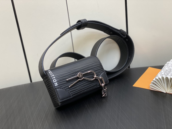 LOUIS VUITTON Micro Steamer [M23837] CELINE CHANEL ACCESSORIES LOEWE SHOES LOUIS VUITTON DIRO YSL OTHER BRAND HANDBAGS BALENCIAGA BOTTEGA VENETA GOYARD HERMES BURBERRY VALENTINO GUCCI FENDI MIUMIU CHLOE PRADA BVLGARI SUITCASE NEW ARRIVAL 