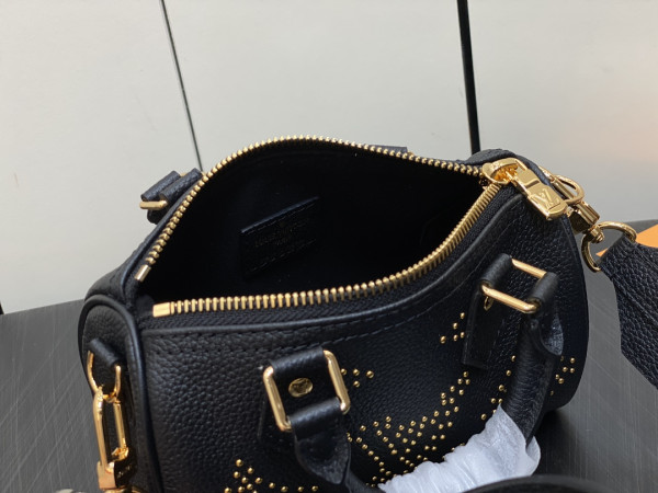 LOUIS VUITTON NANO SPEEDY [M46745] CELINE CHANEL ACCESSORIES LOEWE SHOES LOUIS VUITTON DIRO YSL OTHER BRAND HANDBAGS BALENCIAGA BOTTEGA VENETA GOYARD HERMES BURBERRY VALENTINO GUCCI FENDI MIUMIU CHLOE PRADA BVLGARI SUITCASE NEW ARRIVAL 