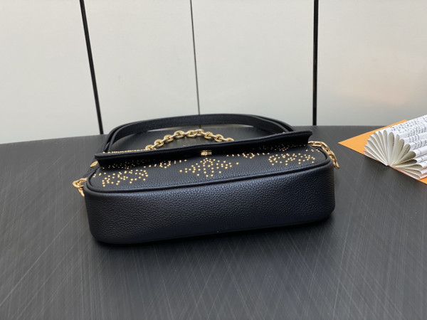 LOUIS VUITTON Wallet on Chain Ivy [M82653] CELINE CHANEL ACCESSORIES LOEWE SHOES LOUIS VUITTON DIRO YSL OTHER BRAND HANDBAGS BALENCIAGA BOTTEGA VENETA GOYARD HERMES BURBERRY VALENTINO GUCCI FENDI MIUMIU CHLOE PRADA BVLGARI SUITCASE NEW ARRIVAL 