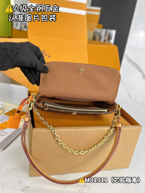LOUIS VUITTON Wallet on Chain Ivy [M81911] CELINE CHANEL ACCESSORIES LOEWE SHOES LOUIS VUITTON DIRO YSL OTHER BRAND HANDBAGS BALENCIAGA BOTTEGA VENETA GOYARD HERMES BURBERRY VALENTINO GUCCI FENDI MIUMIU CHLOE PRADA BVLGARI SUITCASE NEW ARRIVAL 