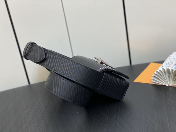 (image for) LOUIS VUITTON Micro Steamer