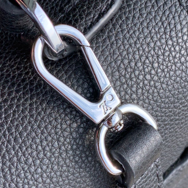 LOUIS VUITTON LOCKME EVER BB [M53937] CELINE CHANEL ACCESSORIES LOEWE SHOES LOUIS VUITTON DIRO YSL OTHER BRAND HANDBAGS BALENCIAGA BOTTEGA VENETA GOYARD HERMES BURBERRY VALENTINO GUCCI FENDI MIUMIU CHLOE PRADA BVLGARI SUITCASE NEW ARRIVAL 