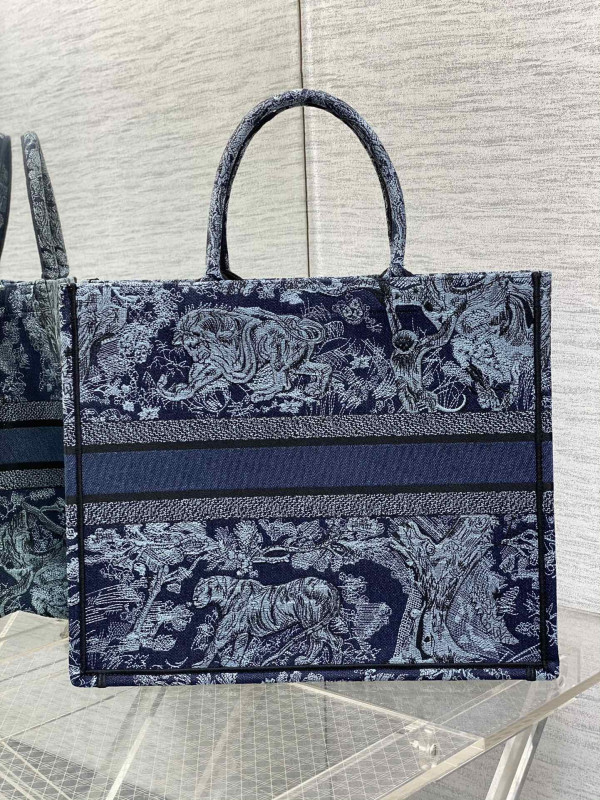 Large Diro Book Tote-42*35*18.5cm [C1MA8-063055] CELINE CHANEL ACCESSORIES LOEWE SHOES LOUIS VUITTON DIRO YSL OTHER BRAND HANDBAGS BALENCIAGA BOTTEGA VENETA GOYARD HERMES BURBERRY VALENTINO GUCCI FENDI MIUMIU CHLOE PRADA BVLGARI SUITCASE NEW ARRIVAL 