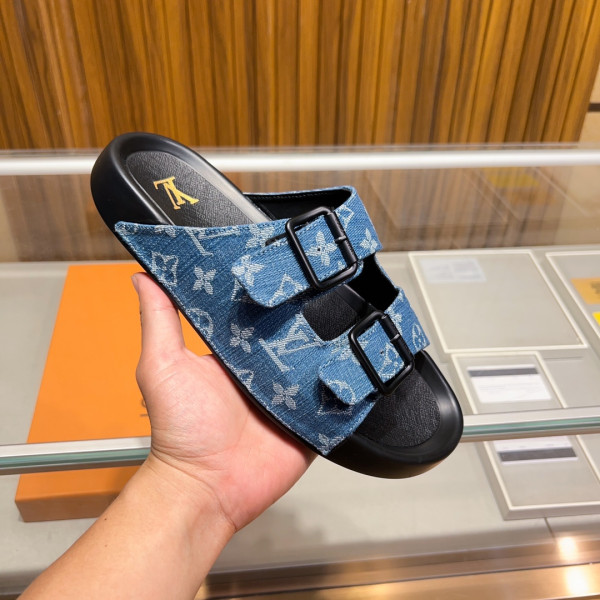 LOUIS VUITTON SLIPPERS [C1MA7-085851] CELINE CHANEL ACCESSORIES LOEWE SHOES LOUIS VUITTON DIRO YSL OTHER BRAND HANDBAGS BALENCIAGA BOTTEGA VENETA GOYARD HERMES BURBERRY VALENTINO GUCCI FENDI MIUMIU CHLOE PRADA BVLGARI SUITCASE NEW ARRIVAL 