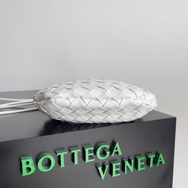 BOTTEGA VENETA MINI Sardine Top Handle Bag [C1MA7-025114] CELINE CHANEL ACCESSORIES LOEWE SHOES LOUIS VUITTON DIRO YSL OTHER BRAND HANDBAGS BALENCIAGA BOTTEGA VENETA GOYARD HERMES BURBERRY VALENTINO GUCCI FENDI MIUMIU CHLOE PRADA BVLGARI SUITCASE NEW ARRIVAL 