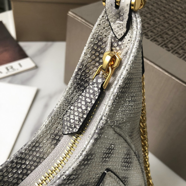 BVLGARI SERPENTI ELLIPSE SHOULDER BAG [C1MA6-082725] CELINE CHANEL ACCESSORIES LOEWE SHOES LOUIS VUITTON DIRO YSL OTHER BRAND HANDBAGS BALENCIAGA BOTTEGA VENETA GOYARD HERMES BURBERRY VALENTINO GUCCI FENDI MIUMIU CHLOE PRADA BVLGARI SUITCASE NEW ARRIVAL 