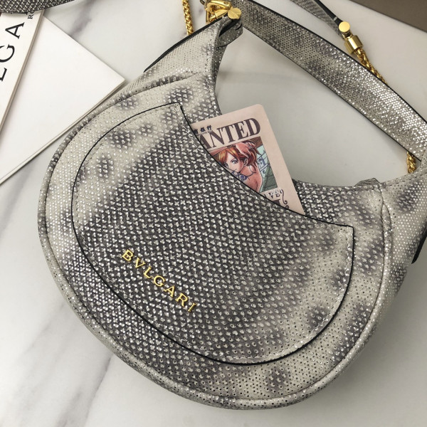 BVLGARI SMALL SERPENTI ELLIPSE SHOULDER BAG [C1MA6-082422] CELINE CHANEL ACCESSORIES LOEWE SHOES LOUIS VUITTON DIRO YSL OTHER BRAND HANDBAGS BALENCIAGA BOTTEGA VENETA GOYARD HERMES BURBERRY VALENTINO GUCCI FENDI MIUMIU CHLOE PRADA BVLGARI SUITCASE NEW ARRIVAL 