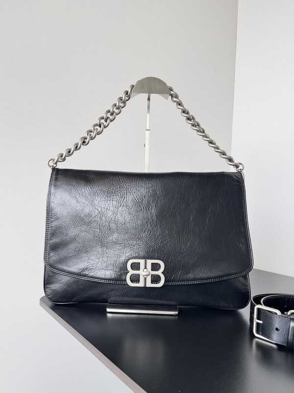 BALENCIAGA WOMEN'S BB SOFT LARGE FLAP BAG [C1MA6-080556] CELINE CHANEL ACCESSORIES LOEWE SHOES LOUIS VUITTON DIRO YSL OTHER BRAND HANDBAGS BALENCIAGA BOTTEGA VENETA GOYARD HERMES BURBERRY VALENTINO GUCCI FENDI MIUMIU CHLOE PRADA BVLGARI SUITCASE NEW ARRIVAL 