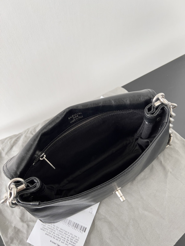 BALENCIAGA WOMEN'S BB SOFT SMALL FLAP BAG [C1MA6-080554] CELINE CHANEL ACCESSORIES LOEWE SHOES LOUIS VUITTON DIRO YSL OTHER BRAND HANDBAGS BALENCIAGA BOTTEGA VENETA GOYARD HERMES BURBERRY VALENTINO GUCCI FENDI MIUMIU CHLOE PRADA BVLGARI SUITCASE NEW ARRIVAL 