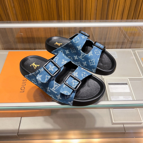 (image for) LOUIS VUITTON SLIPPERS