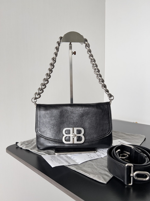 (image for) BALENCIAGA WOMEN'S BB SOFT SMALL FLAP BAG