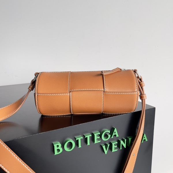BOTTEGA VENETA Small Canette [741561VB1K08482] CELINE CHANEL ACCESSORIES LOEWE SHOES LOUIS VUITTON DIRO YSL OTHER BRAND HANDBAGS BALENCIAGA BOTTEGA VENETA GOYARD HERMES BURBERRY VALENTINO GUCCI FENDI MIUMIU CHLOE PRADA BVLGARI SUITCASE NEW ARRIVAL 