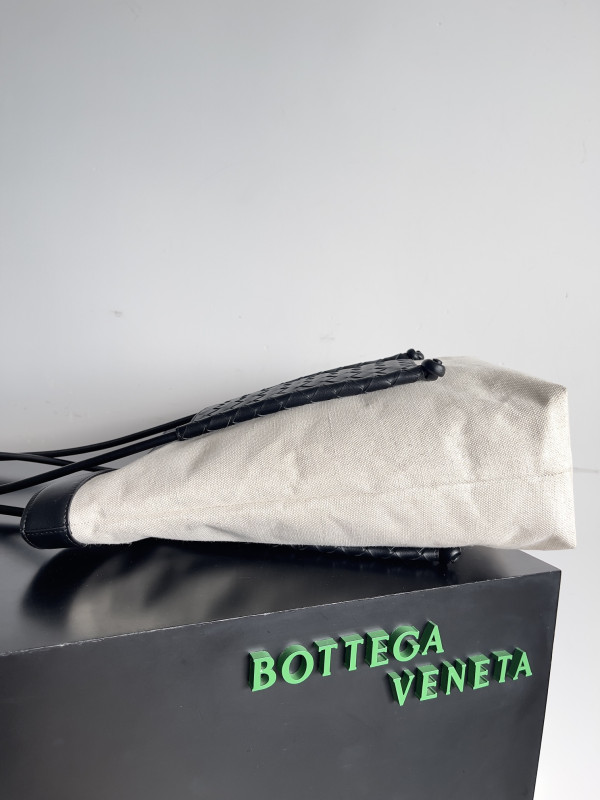 BOTTEGA VENETA Portello Tote [C1MA6-070305] CELINE CHANEL ACCESSORIES LOEWE SHOES LOUIS VUITTON DIRO YSL OTHER BRAND HANDBAGS BALENCIAGA BOTTEGA VENETA GOYARD HERMES BURBERRY VALENTINO GUCCI FENDI MIUMIU CHLOE PRADA BVLGARI SUITCASE NEW ARRIVAL 